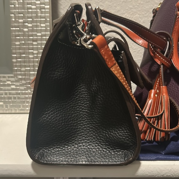 ⭐️TODAY ONLY⭐️Dooney & Bourke Cambridge Black Convertible Crossbody Satchel - Picture 8 of 9